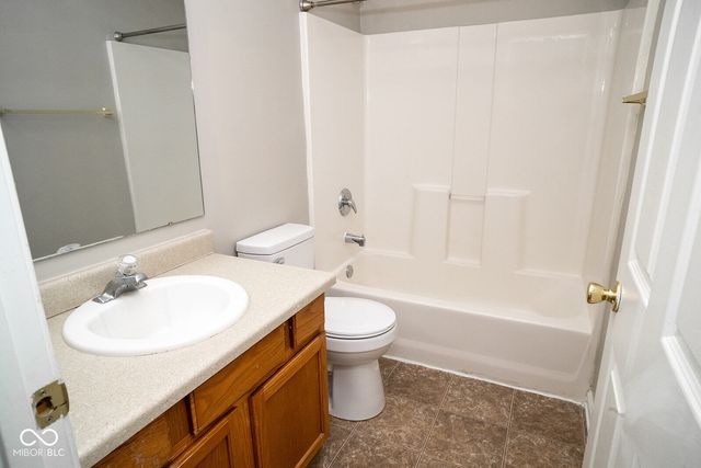 1941 Acorn Drive, Franklin, IN 46131