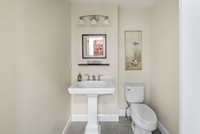 930 Massachusetts, Cambridge, MA 02139