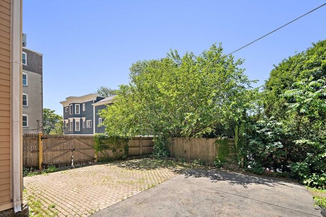 930 Massachusetts, Cambridge, MA 02139