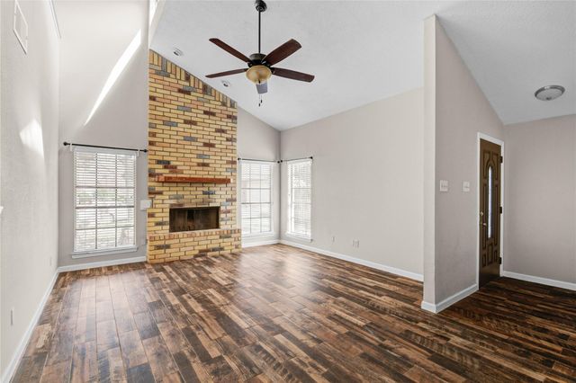 11006 Landsbury Court, Houston, TX 77099