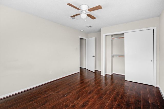 11006 Landsbury Court, Houston, TX 77099