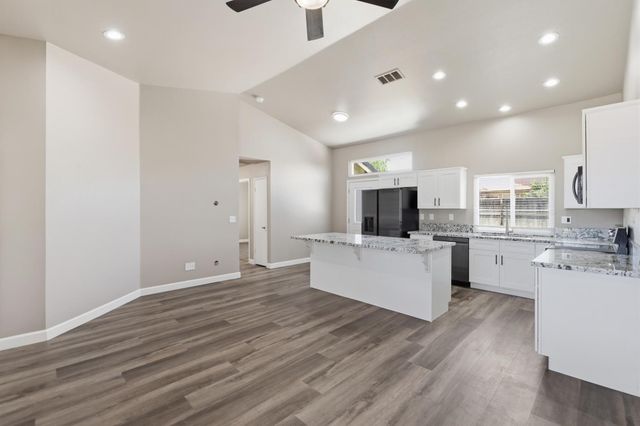 5642 W Donner Avenue, Fresno, CA 93722