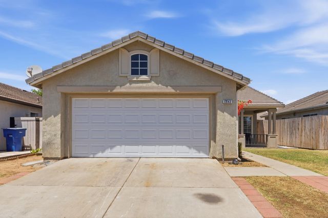 5642 W Donner Avenue, Fresno, CA 93722