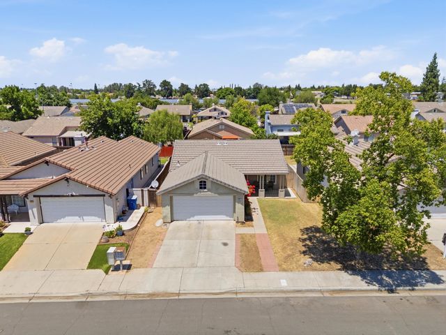 5642 W Donner Avenue, Fresno, CA 93722