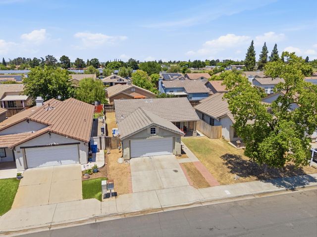 5642 W Donner Avenue, Fresno, CA 93722