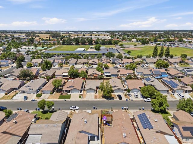 5642 W Donner Avenue, Fresno, CA 93722