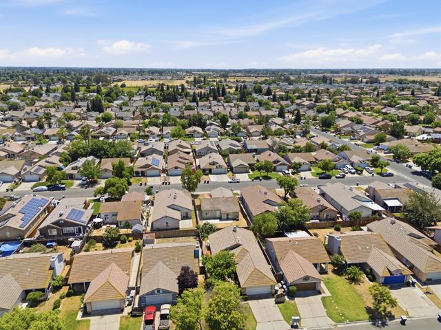 5642 W Donner Avenue, Fresno, CA 93722