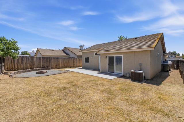 5642 W Donner Avenue, Fresno, CA 93722