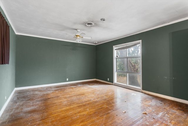 1905 Reever Street, Arlington, TX 76010