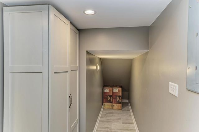 7964 S Tripp Avenue, Chicago, IL 60652