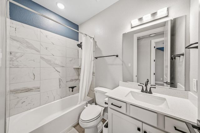 5202 Murillo Drive, Manvel, TX 77583