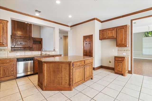 8323 Albritton Drive, Frisco, TX 75036