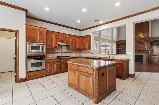 8323 Albritton Drive, Frisco, TX 75036