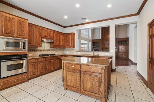 8323 Albritton Drive, Frisco, TX 75036