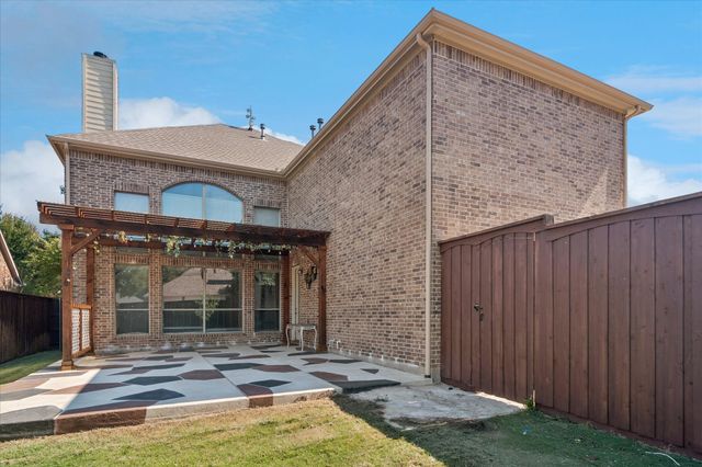 8323 Albritton Drive, Frisco, TX 75036