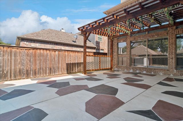 8323 Albritton Drive, Frisco, TX 75036