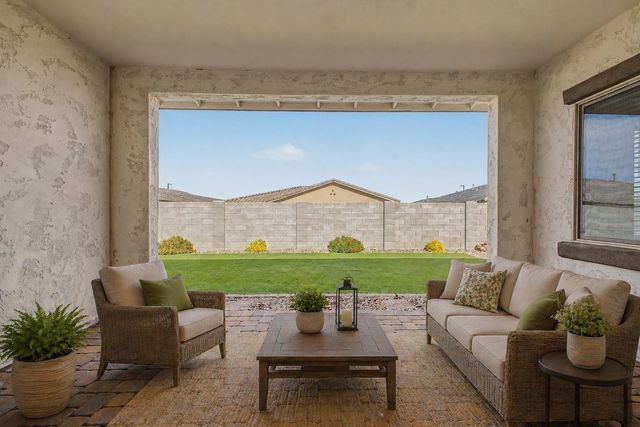 13103 N 174th Drive, Surprise, AZ 85388