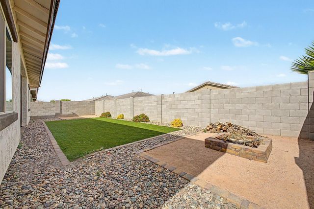 13103 N 174th Drive, Surprise, AZ 85388