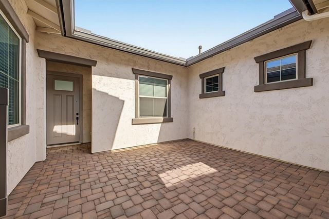 13103 N 174th Drive, Surprise, AZ 85388