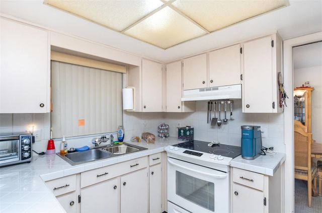 912 N FAIRBAIRN DRIVE, Deltona, FL 32725