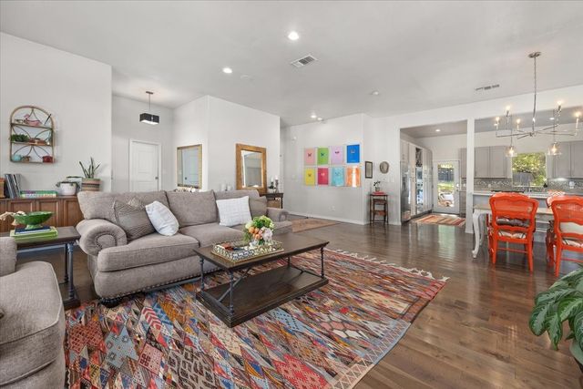 6121 Sharon Road, Fort Worth, TX 76116