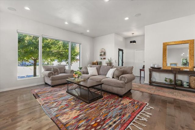 6121 Sharon Road, Fort Worth, TX 76116