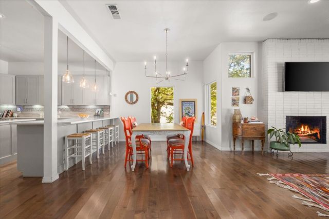 6121 Sharon Road, Fort Worth, TX 76116