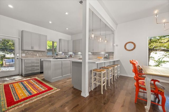 6121 Sharon Road, Fort Worth, TX 76116