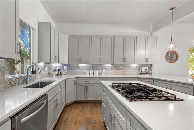 6121 Sharon Road, Fort Worth, TX 76116