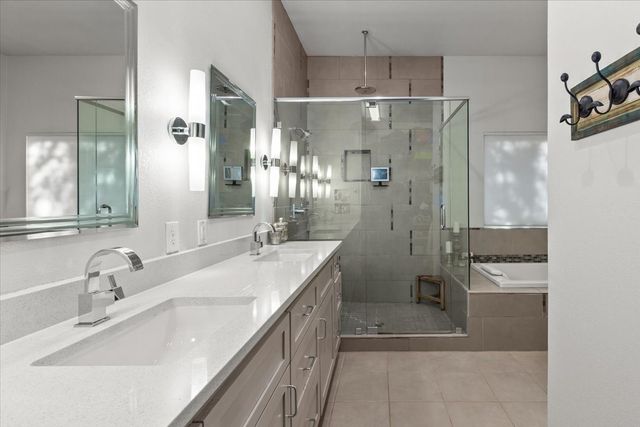 6121 Sharon Road, Fort Worth, TX 76116