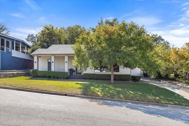 6121 Sharon Road, Fort Worth, TX 76116