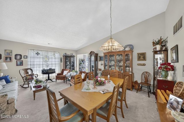 33 Carnaby Close, Freehold, NJ 07728