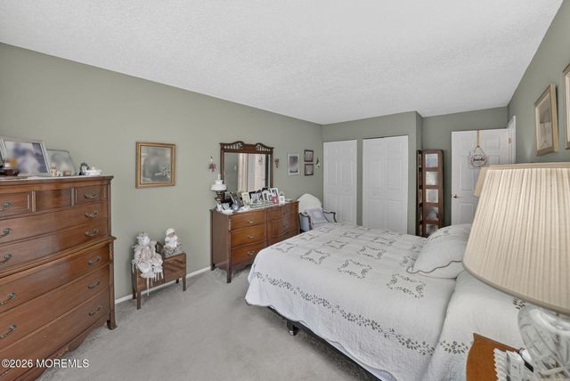 33 Carnaby Close, Freehold, NJ 07728