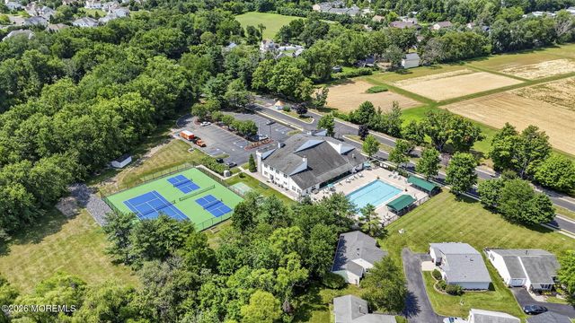 33 Carnaby Close, Freehold, NJ 07728