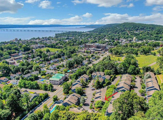 8 Village Gate Way 8, Nyack, NY 10960