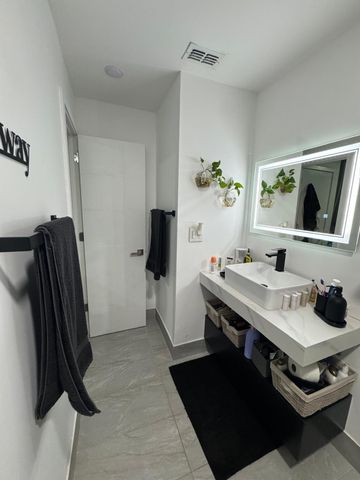 18422 SPANISH ISLES Place, Boca Raton, FL 33496