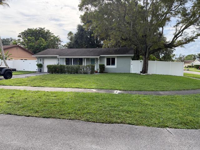 18422 SPANISH ISLES Place, Boca Raton, FL 33496