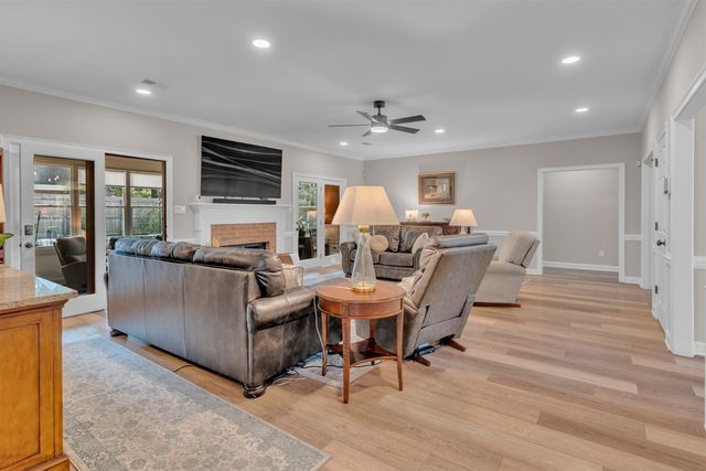 9597 CEDAR MIST CV E, Cordova, TN 38016