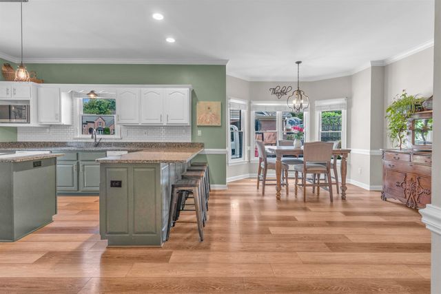 9597 CEDAR MIST CV E, Cordova, TN 38016