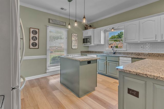 9597 CEDAR MIST CV E, Cordova, TN 38016