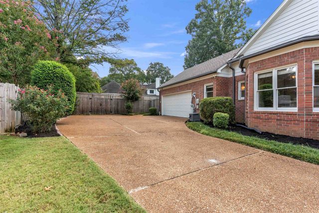 9597 CEDAR MIST CV E, Cordova, TN 38016