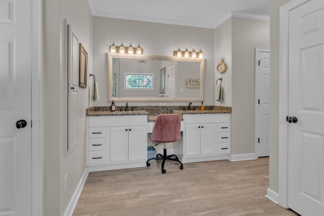 9597 CEDAR MIST CV E, Cordova, TN 38016