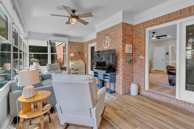 9597 CEDAR MIST CV E, Cordova, TN 38016