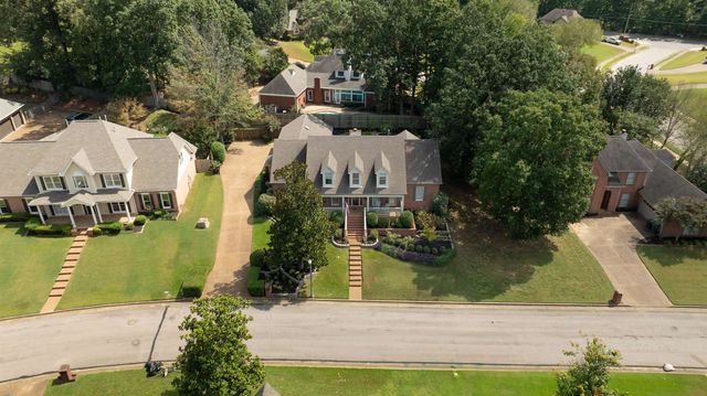 9597 CEDAR MIST CV E, Cordova, TN 38016