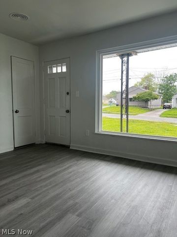 411 Wesley Avenue, Youngstown, OH 44509