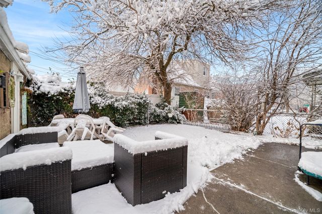 8412 Cross Island Parkway, Bellerose, NY 11426