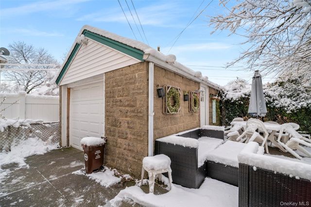 8412 Cross Island Parkway, Bellerose, NY 11426