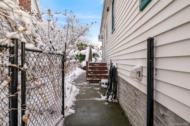 8412 Cross Island Parkway, Bellerose, NY 11426