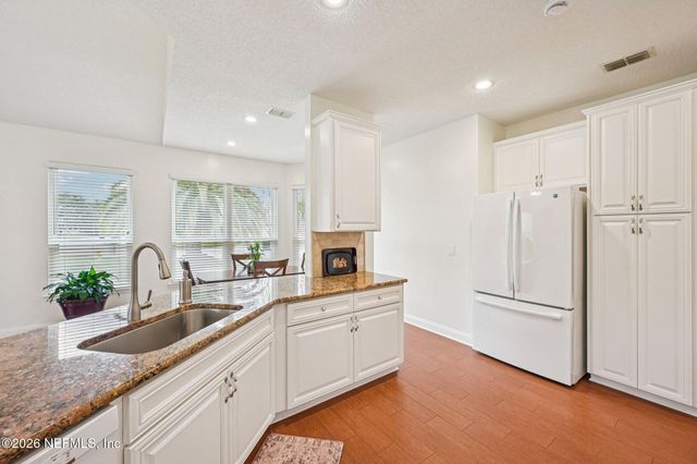 1847 MOURNING DOVE Lane, Jacksonville Beach, FL 32250