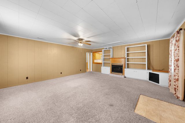 104 W Oak Street, Yantis, TX 75497